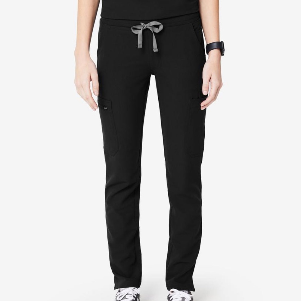 Figs black yola skinny scrub pants